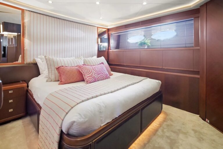 Double Cabin