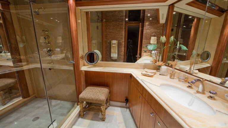 Guest Cabin
