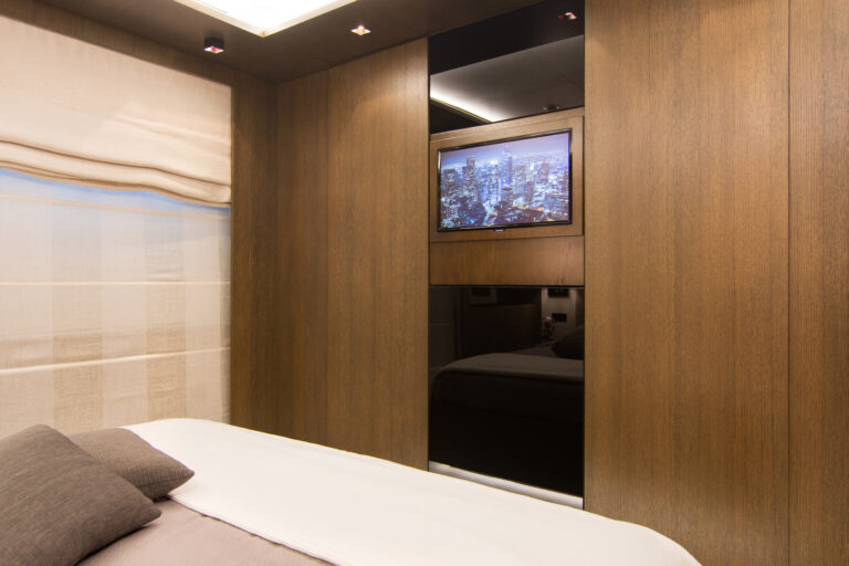 Double Cabin