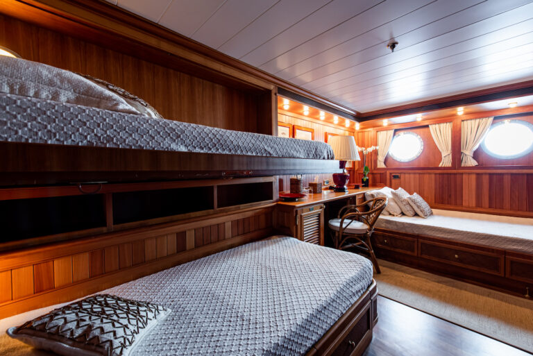 Triple Cabin