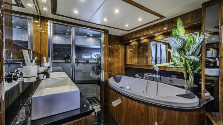 Master Ensuite