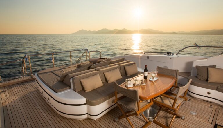 Alfresco Dining