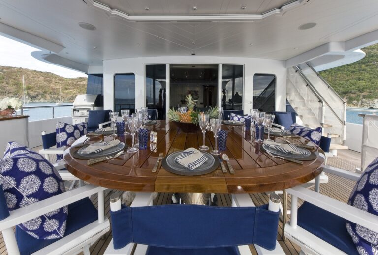 Alfresco Dining