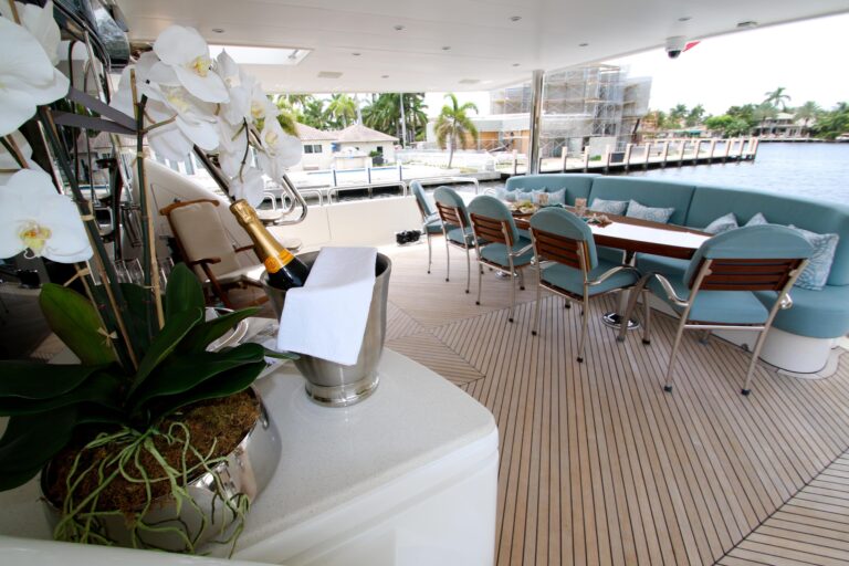 Alfresco Dining