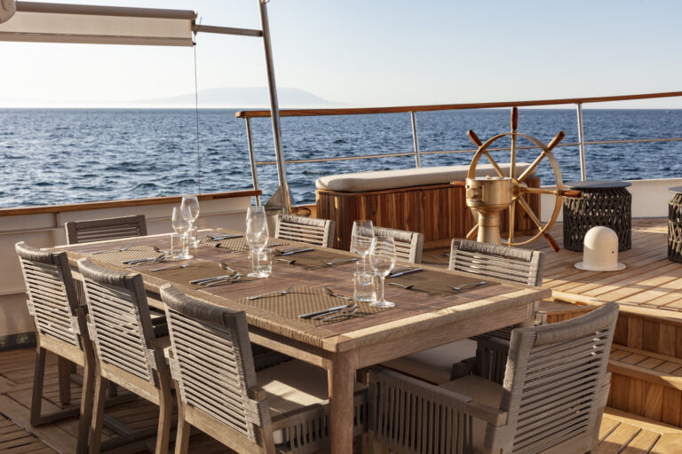 Al Fresco Dining