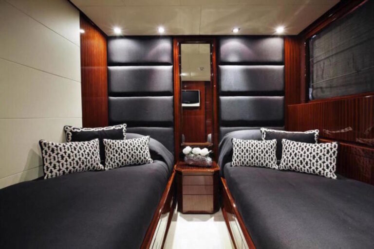 Twin Cabin