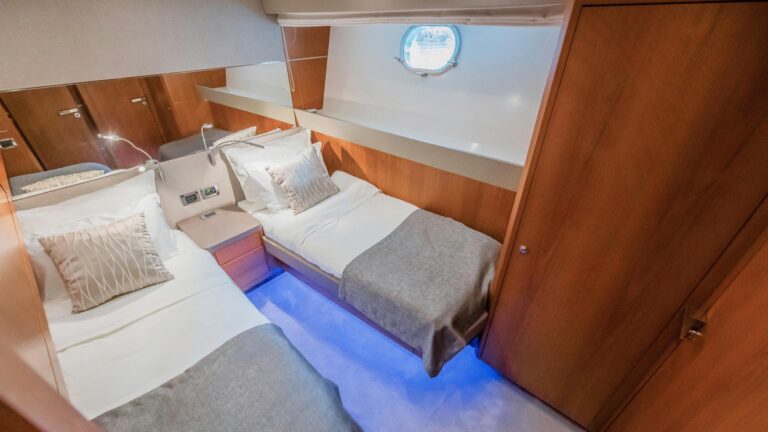 Twin Suite