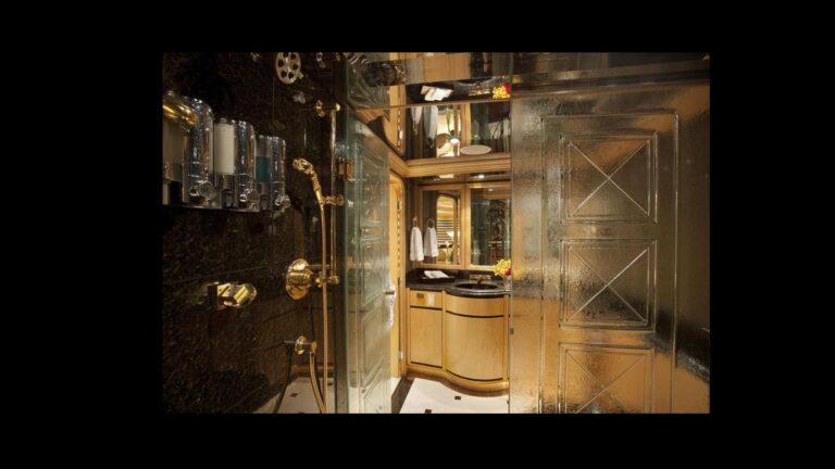 Large Bathroom