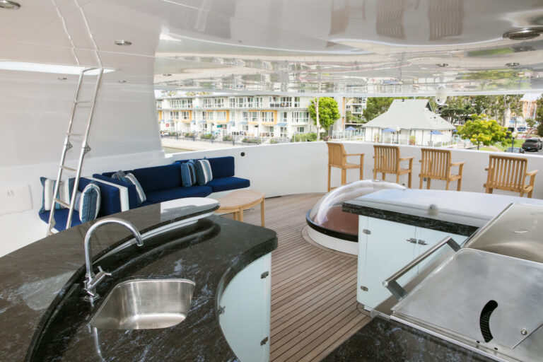 Sun Deck Bar