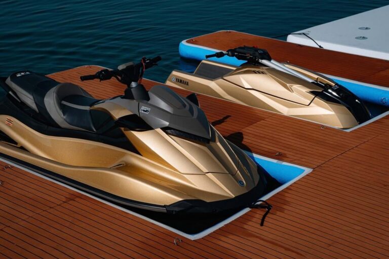 Matching Gold Jetskis