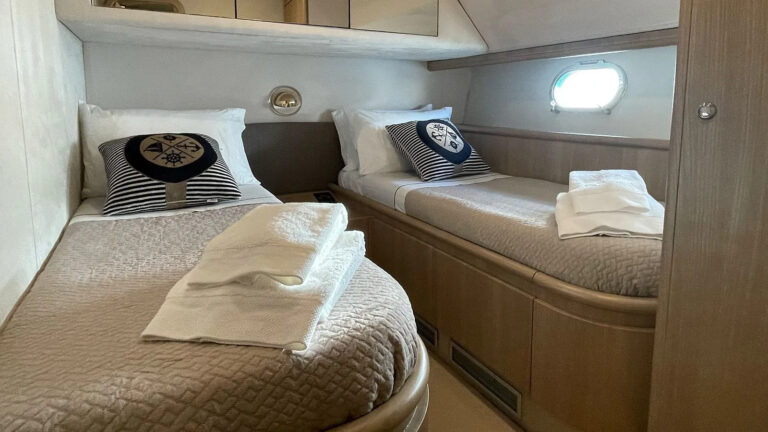 Twin Cabin