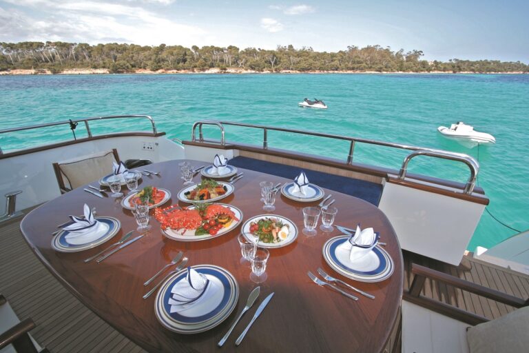 Alfresco Dining