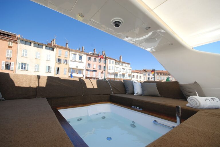 Jacuzzi