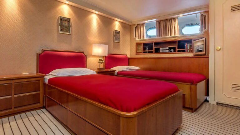 Twin Suite