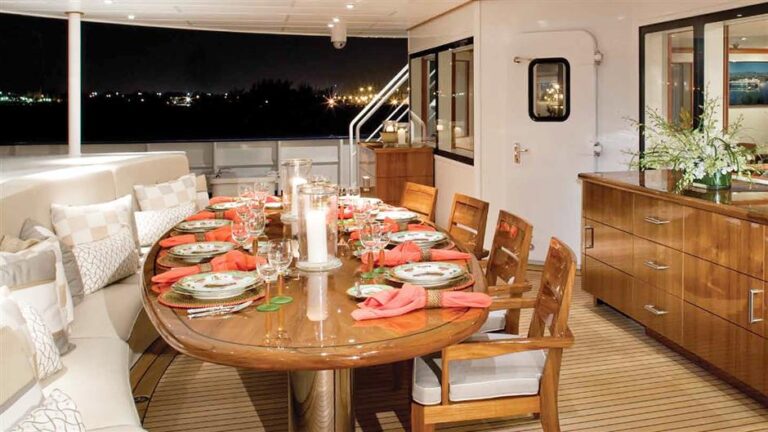 Alfresco Dining