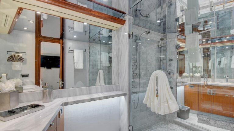 Master Ensuite Bathroom