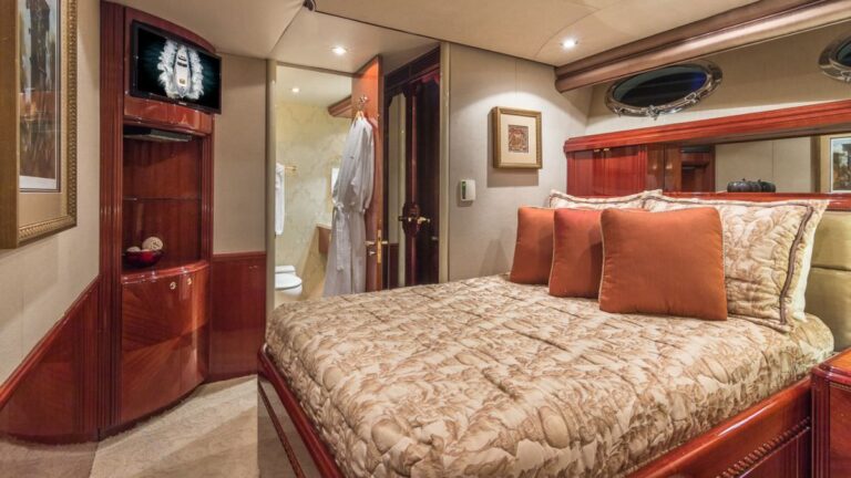 Double Guest Cabin