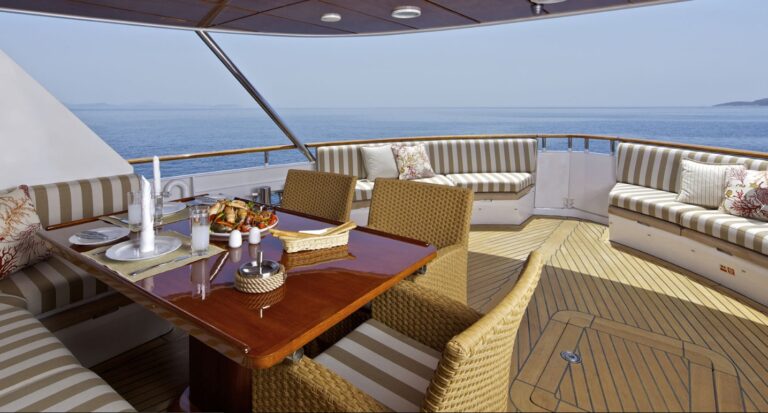 Sundeck