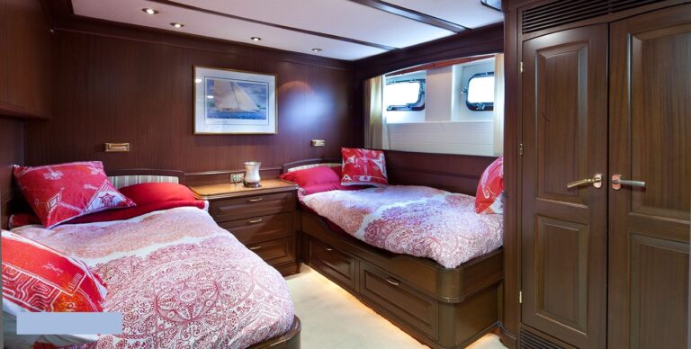 Twin Cabin