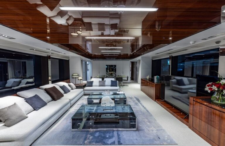 Main Salon
