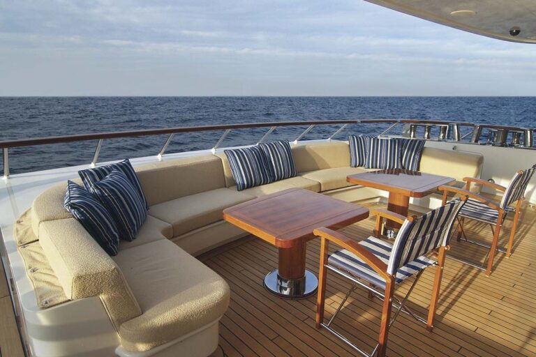 Main Deck Aft Seating