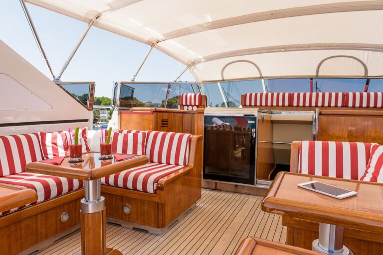 Main Deck Seating