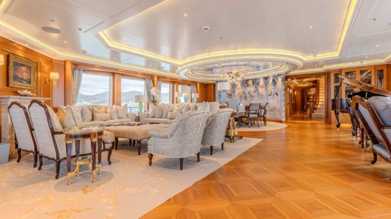Main Salon