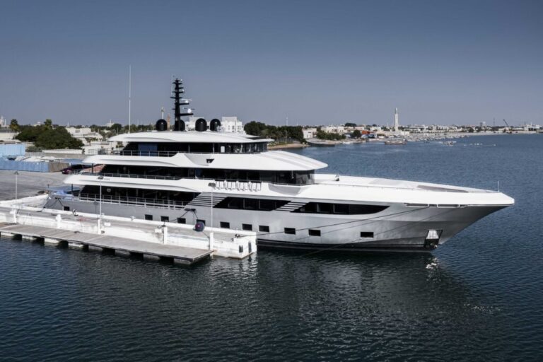 Majesty 175 Motor Yacht By Gulf Craft Launched Onto The Water