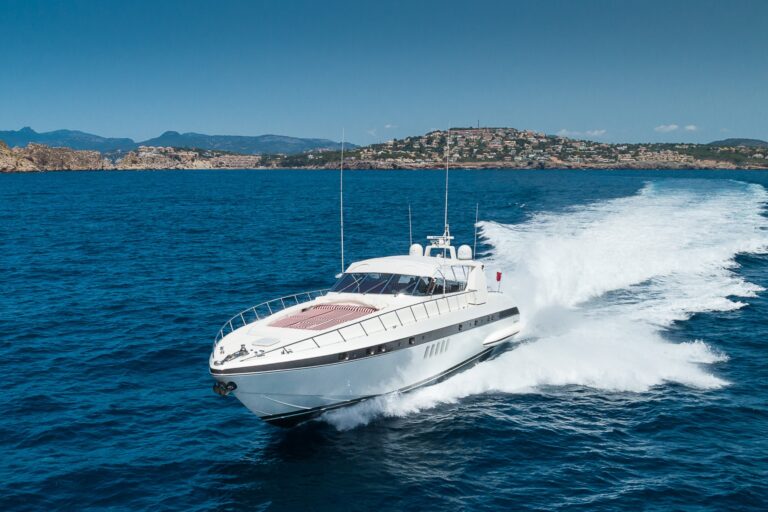 Mangusta Yacht MINU LUISA - Chartering
