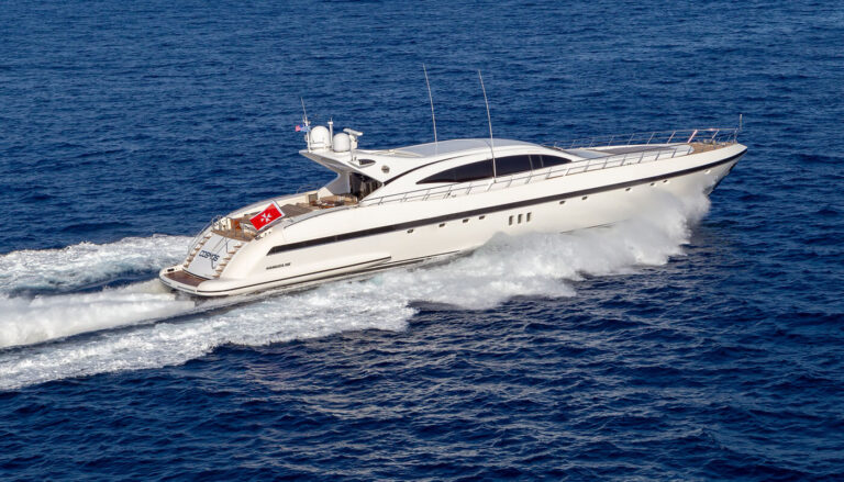 Mangusta Yacht COSMOS I - Running
