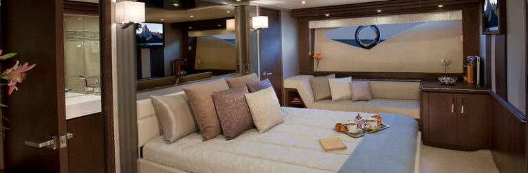 Marquis 720 Fly Yacht - Cabin