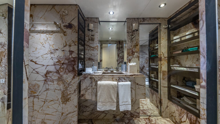 Master Ensuite
