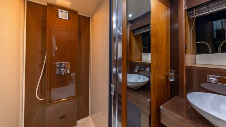 Master Ensuite Shower