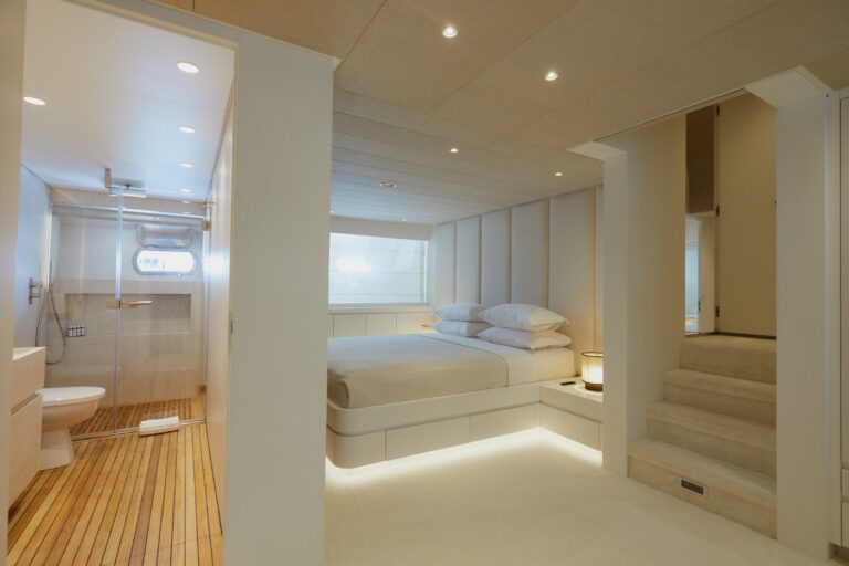 Master Stateroom With Bath