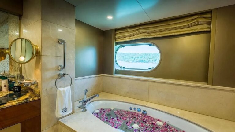 Master Washroom With Bathtub Area