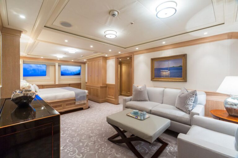 Master Cabin Lounge