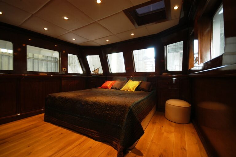 Master cabin