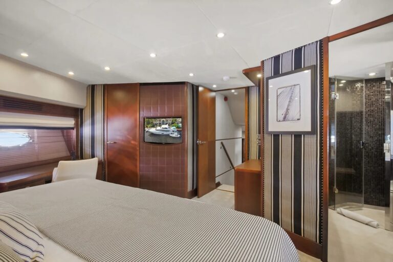 Master Cabin With TV
