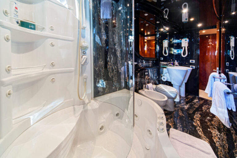 Master Ensuite