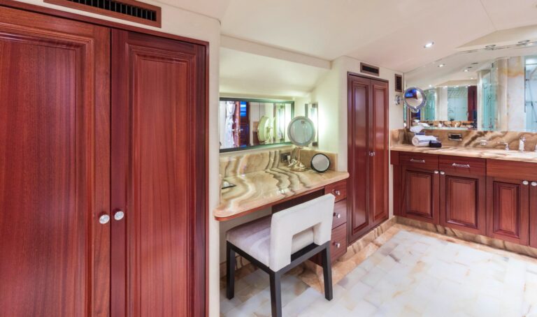 Master Ensuite Vanity Area
