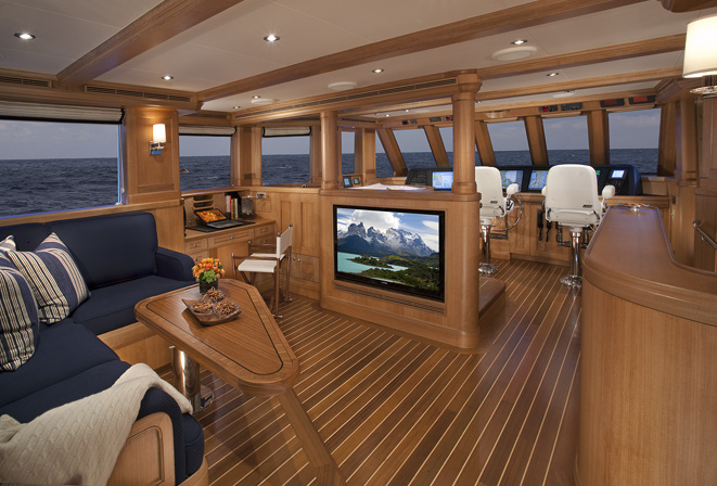 Miss Lisa Expedition Yacht by Citadel Yachts - Image credit to Neil Rabinowitz