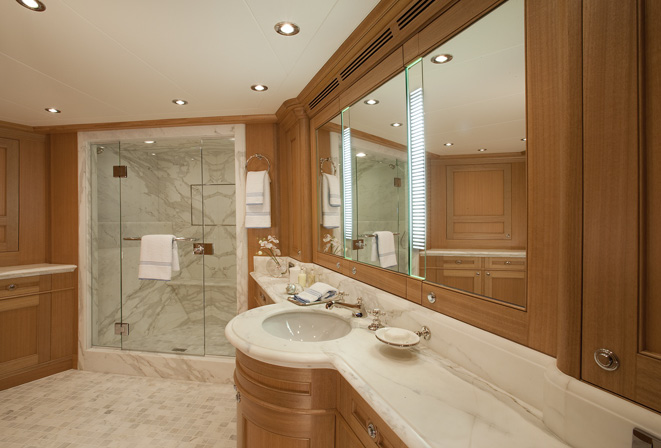 Miss Lisa Yacht Owner Bathroom - Photo credit to Neil Rabinowitz