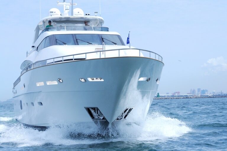 Monte Fino 100 RPH Yacht Bow