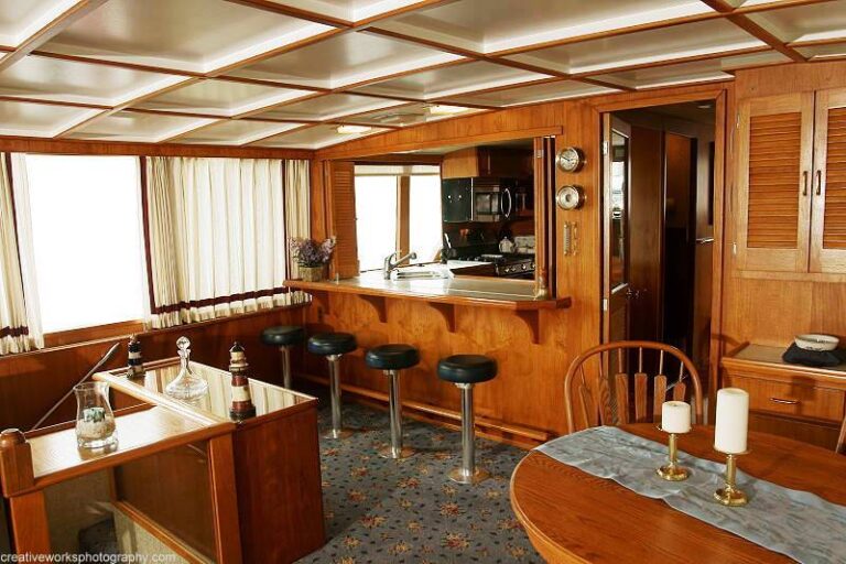 Morning Mist -  Galley