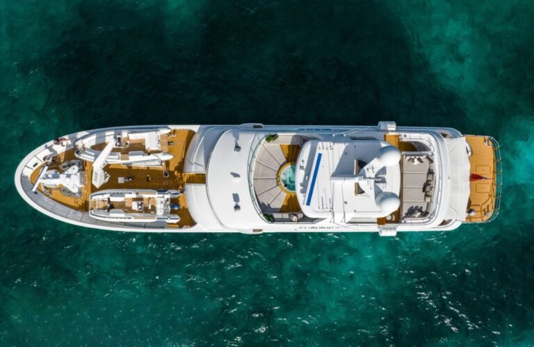 Motor Yacht ARYA
