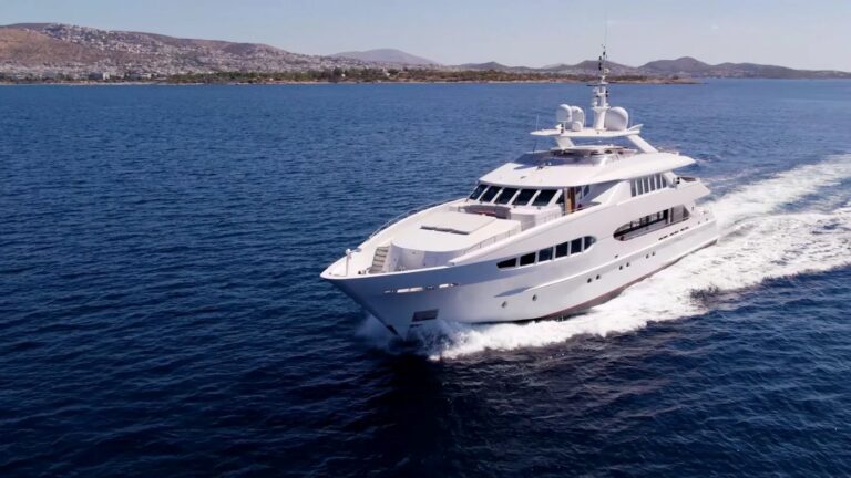 Motor Yacht BENIK