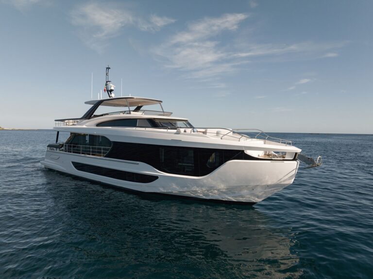 Motor Yacht BK