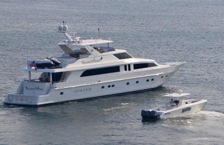 Motor Yacht BRANDI WINE