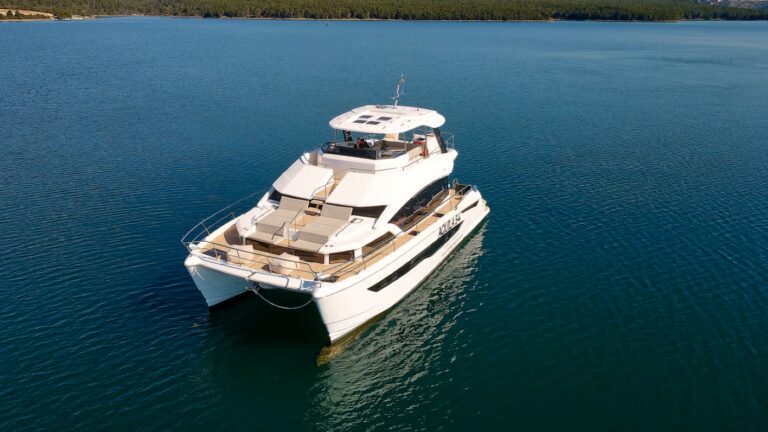 Motor Yacht BY MY SIDE
