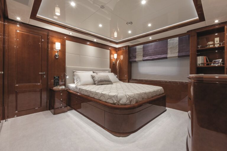 Motor Yacht CHECKMATE. -  VIP Cabin